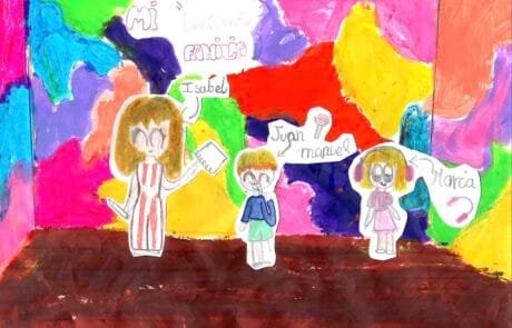 Zeichnung von Martina mit dem Titel „Mi brillante familia“, mit Isabel, Juan Manuel und María auf einem farbigen Hintergrund.